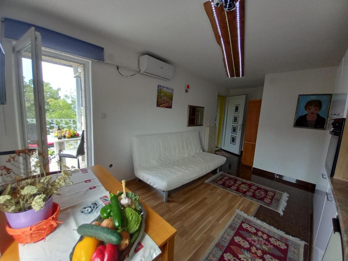 Appartement D,apartman Omišalj